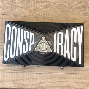 Jeffree x Shane Conspiracy Palette